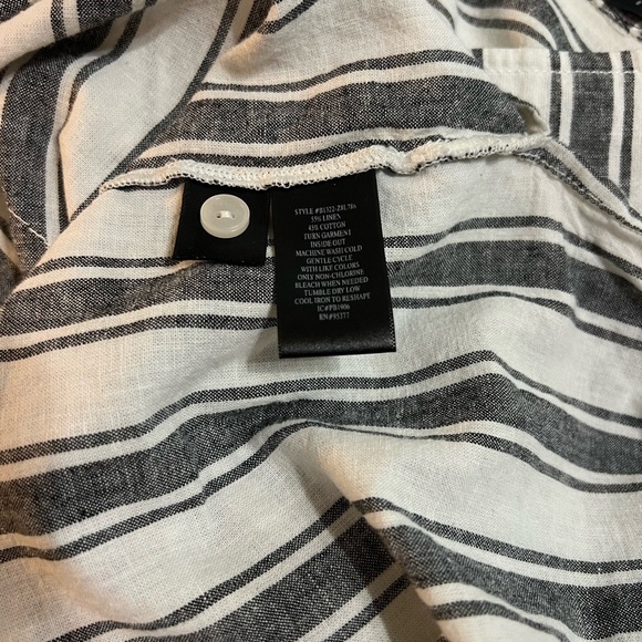 Sanctuary White and gray Linen Notched Collar Button Down Top - Picture 5 of 5